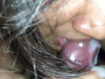 Sexiest Indian Lady Closeup Cock Sucking with Sperm in Mouth