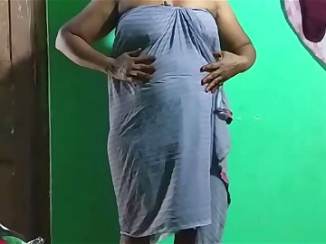 Tamil Milf Bhabhi Night Shower Sex